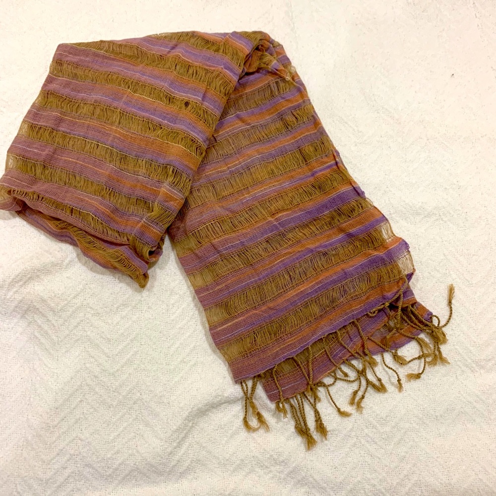Women’s light scarf